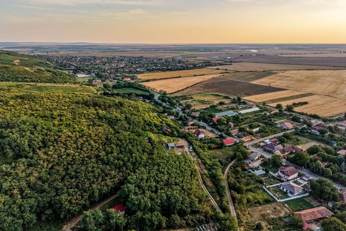 Teren în Miniș, pe deal, 1.150 mp, front 26 m, Drumul Vinului - foto 3