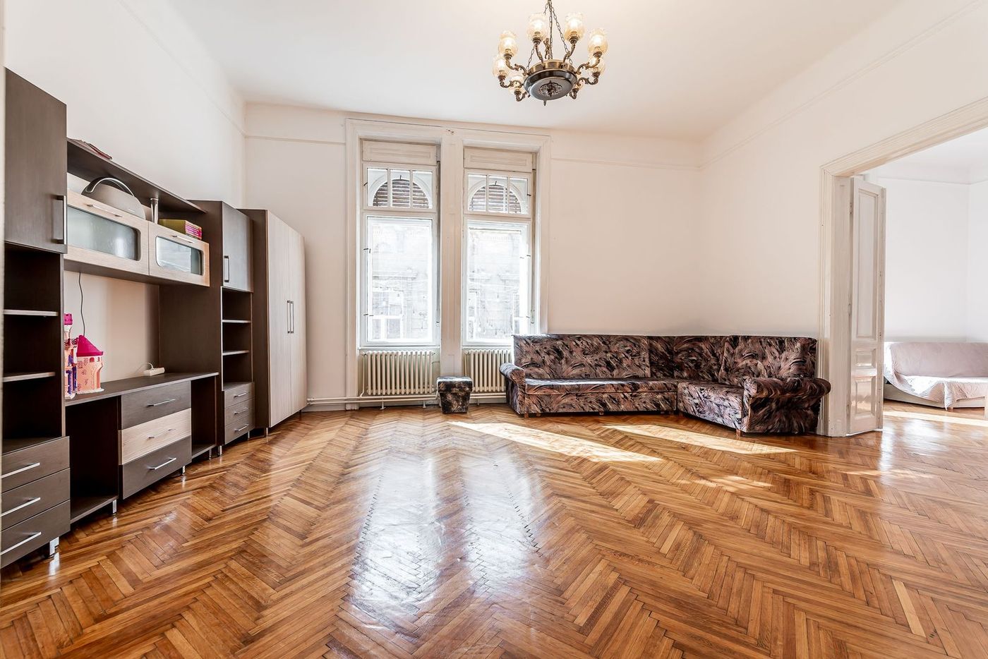 Apartament spațios cu 2 camere, situat pe strada Mețianu - Imagine principala