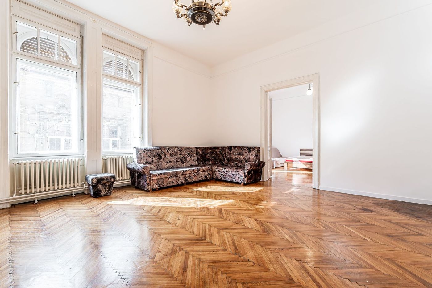 Apartament spațios cu 2 camere, situat pe strada Mețianu - foto 2