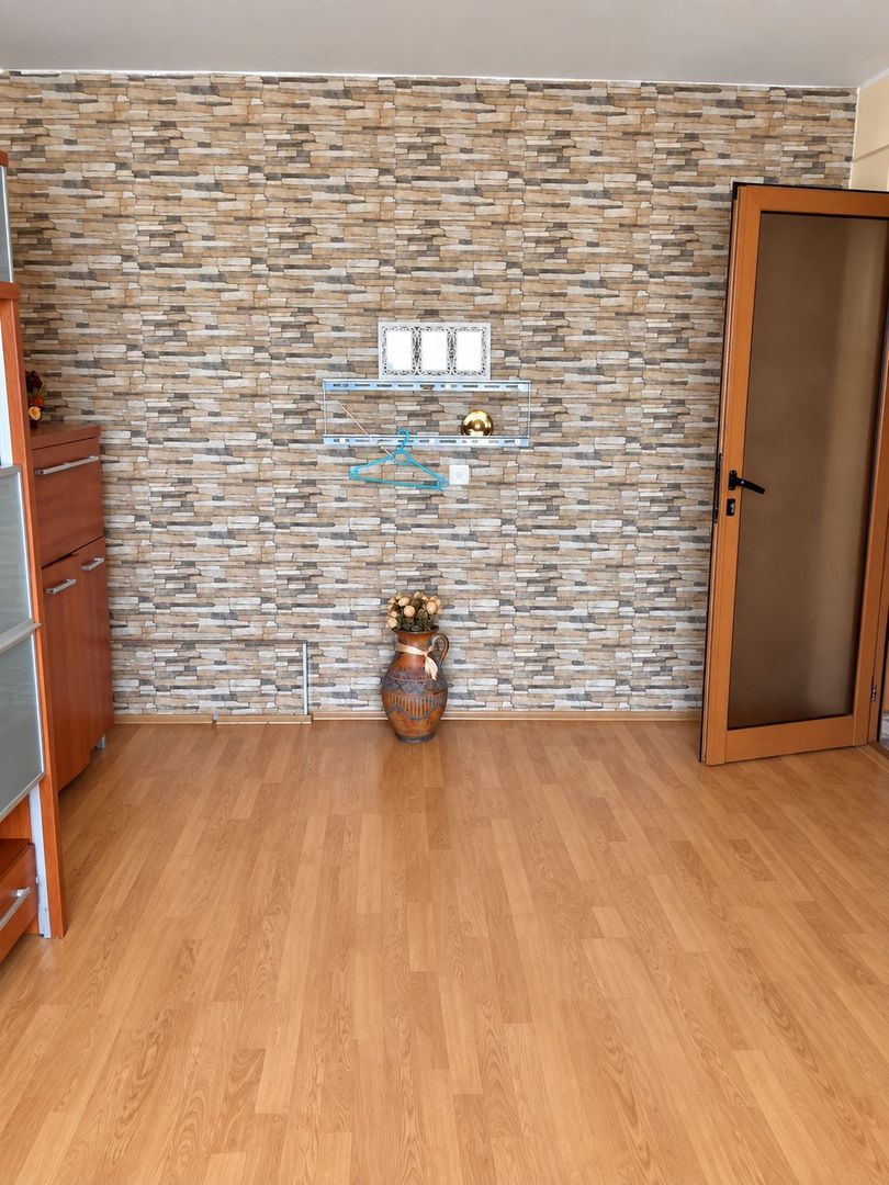 APARTAMENT 3 CAMERE DECOMANDAT – MAZEPA 2 – ETAJ INTERMEDIAR - foto 2