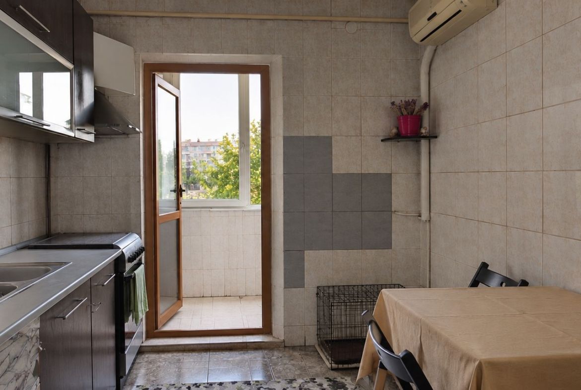 APARTAMENT 3 CAMERE DECOMANDAT – MAZEPA 2 – ETAJ INTERMEDIAR - foto 4