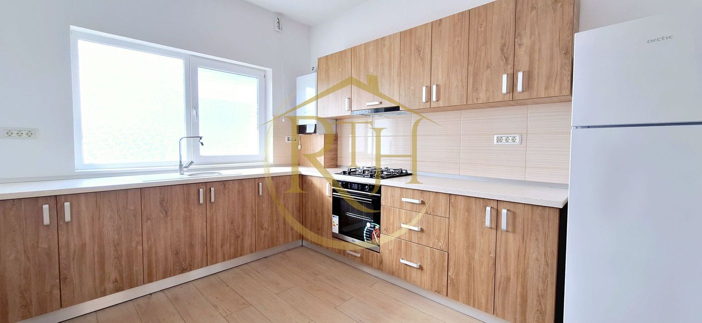 Oferim spre inchiriere casa cu 4 camere,Nemobilata in Dumbravita,aproape de Lidl - foto 7