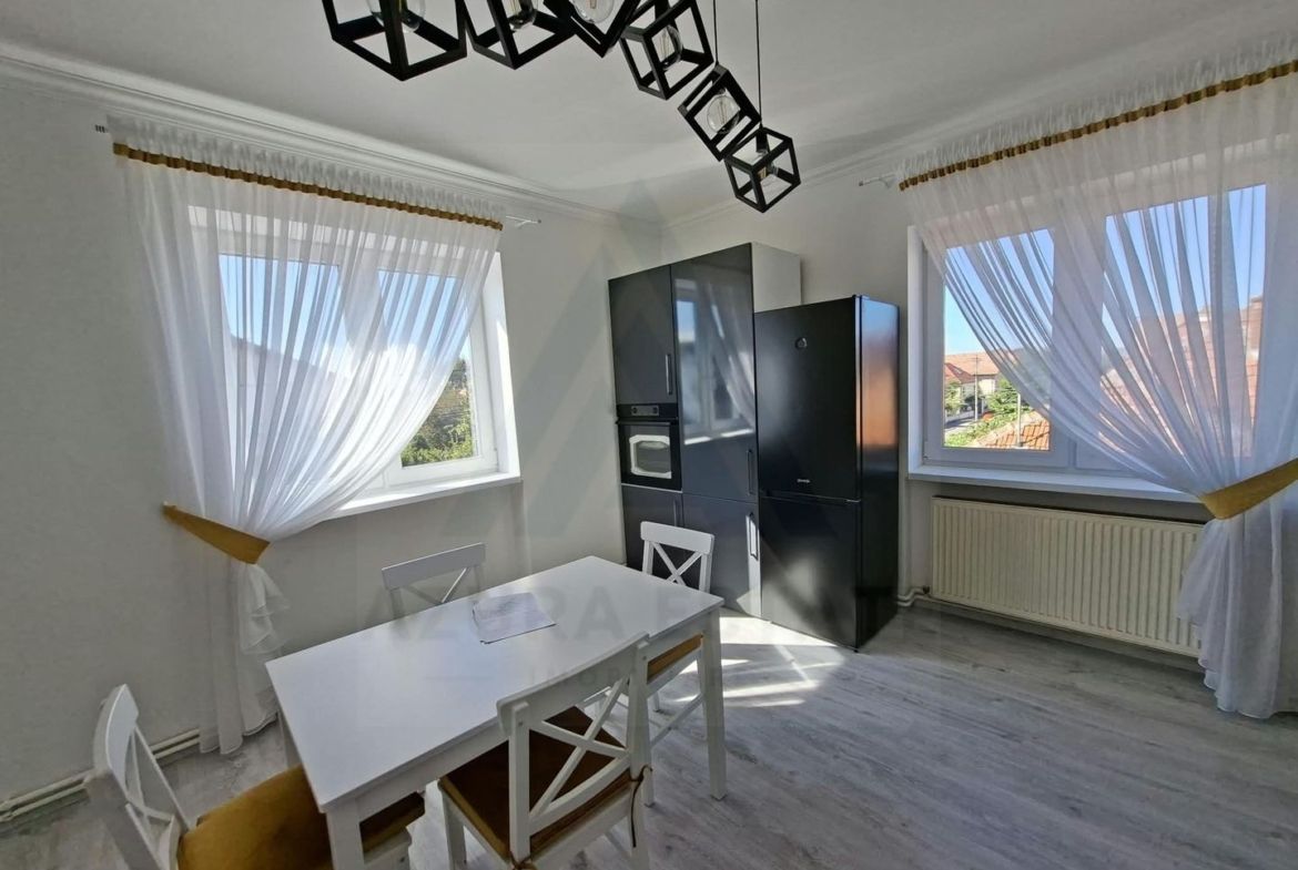 Apartament la casa 110 mp utili etaj 1 pivnita 20 mp zona Trei Stejari - foto 5