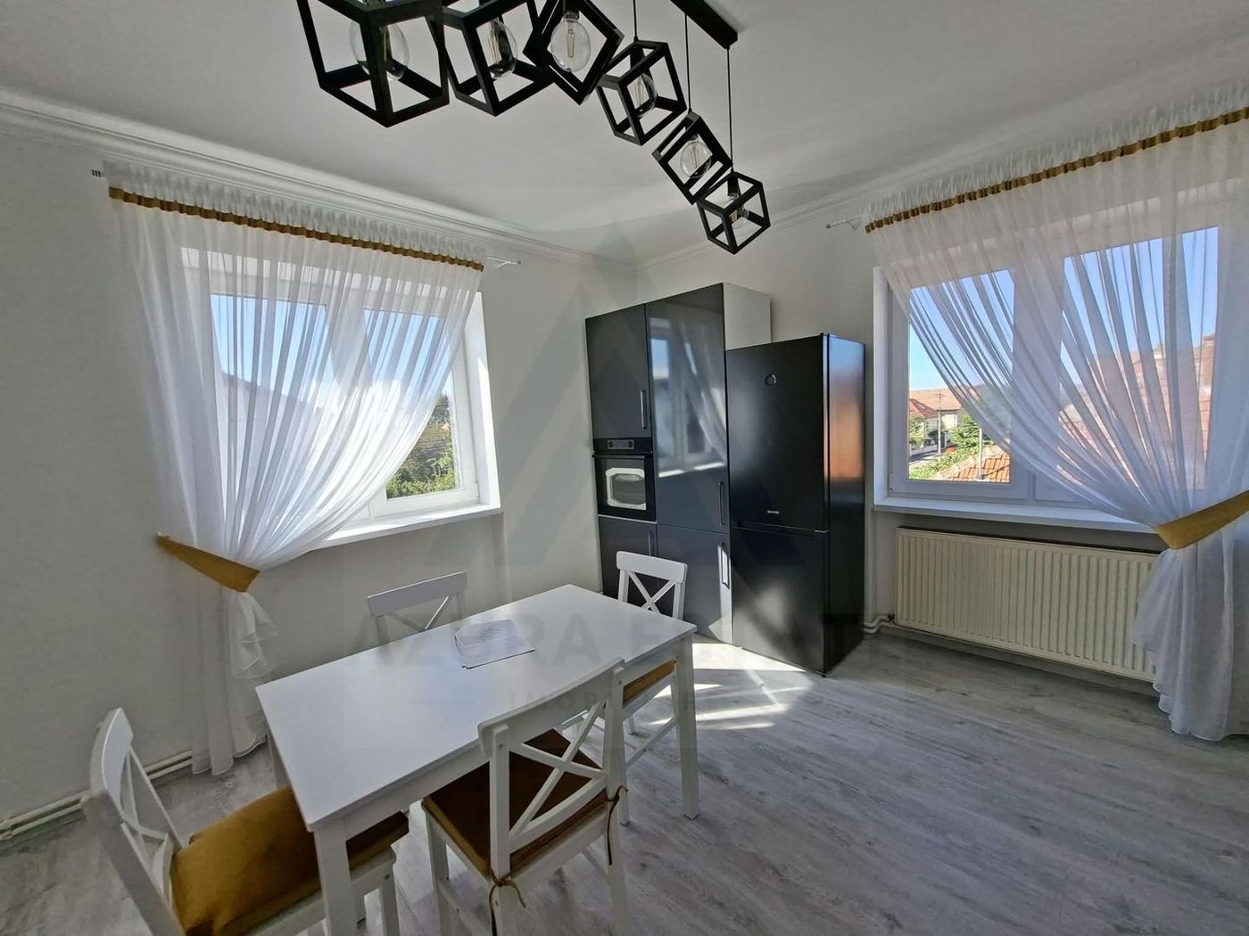 Apartament la casa 110 mp utili etaj 1 pivnita 20 mp zona Trei Stejari - foto 5