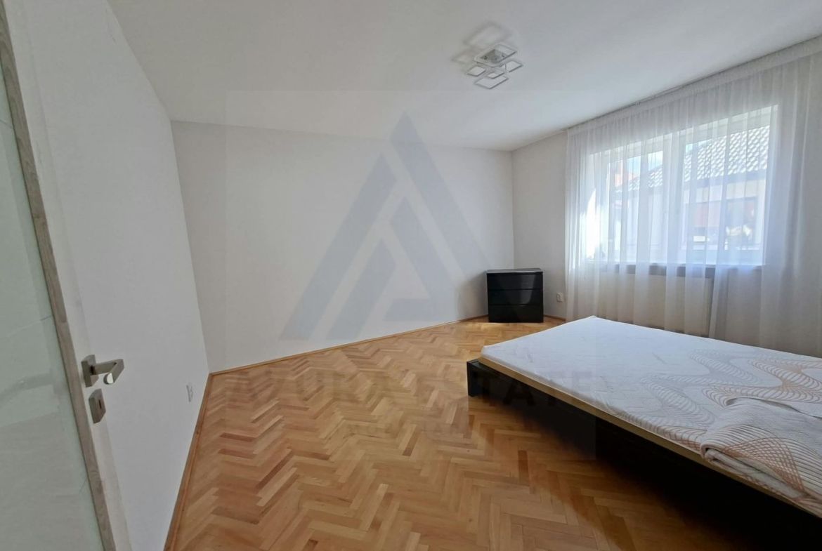 Apartament la casa 110 mp utili etaj 1 pivnita 20 mp zona Trei Stejari - foto 6