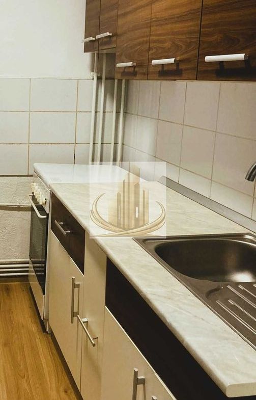 Apartament cu 2 camere decomandat etaj 2 Lipovei - foto 3