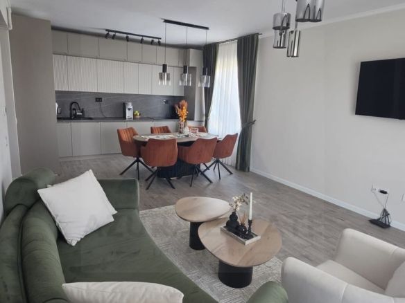 Apartament ultrafinisat 72 mp utili 3 camere 2 bai lift C. Surii Mici - Imagine principala