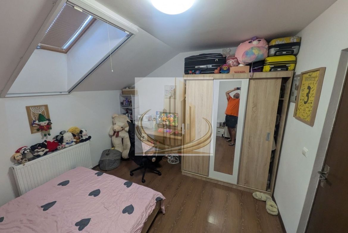 : apartament  de vanzare 3 camere, zona Modern - foto 3