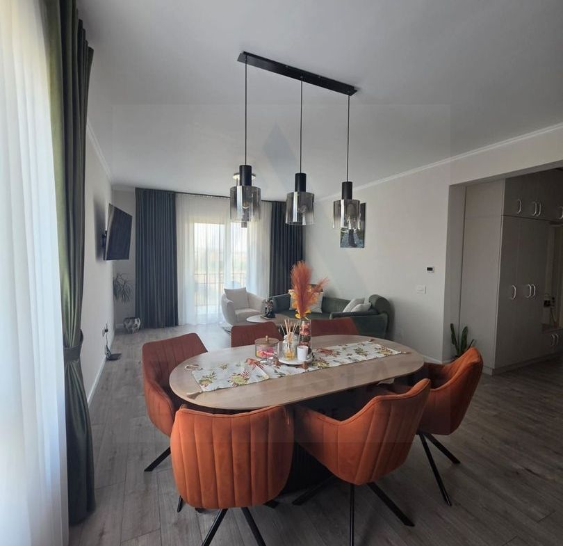 Apartament ultrafinisat 72 mp utili 3 camere 2 bai lift C. Surii Mici - foto 5