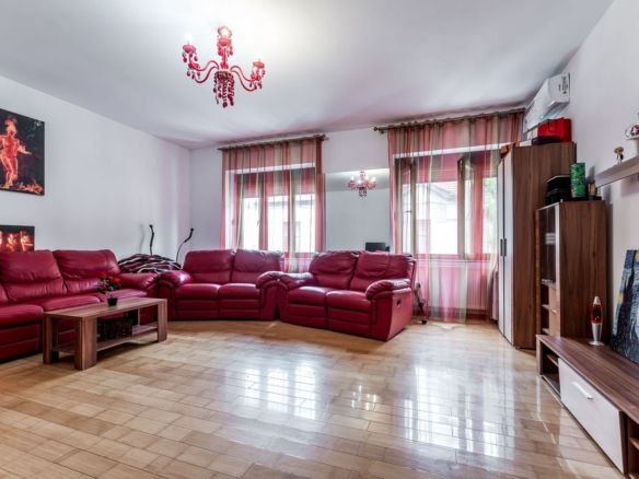 PRET NOU! Casa 6 camere - teren 558 mp - Centrul Aradului - COMISION 0 - Imagine principala