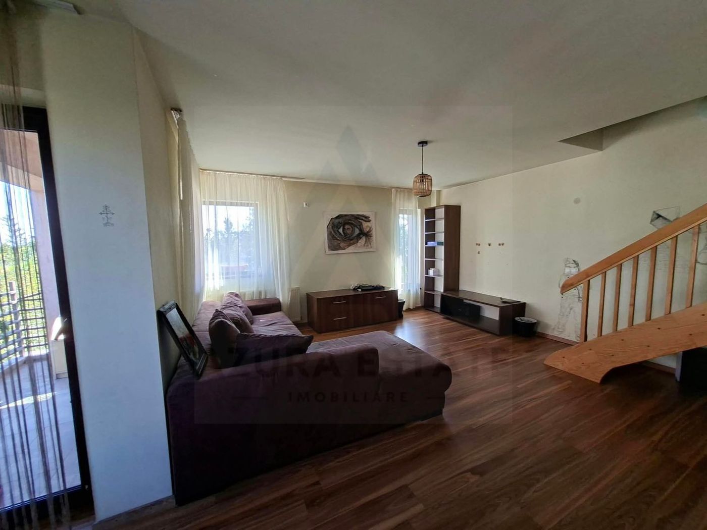 Apartament 3 camere 94 mp utili 2 bai 2 terase curte Calea Dumbravii - foto 3