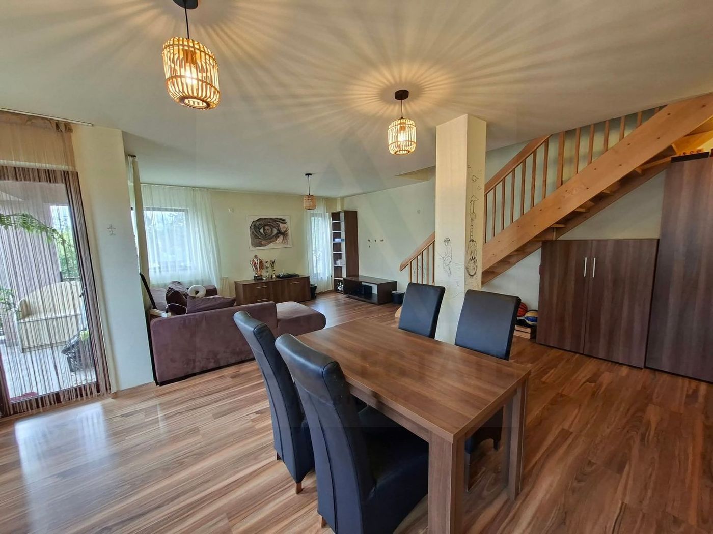 Apartament 3 camere 94 mp utili 2 bai 2 terase curte Calea Dumbravii - foto 4
