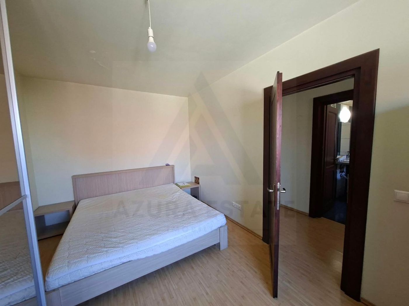Apartament 3 camere 94 mp utili 2 bai 2 terase curte Calea Dumbravii - foto 6