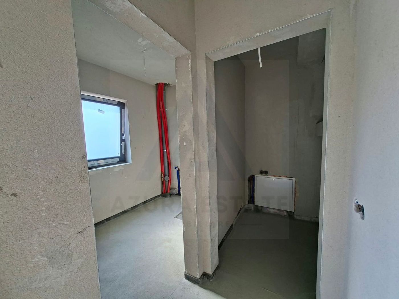 Casa 4 camere 2 bai terasa acoperita si teren 334 mp in Sura Mare - foto 3