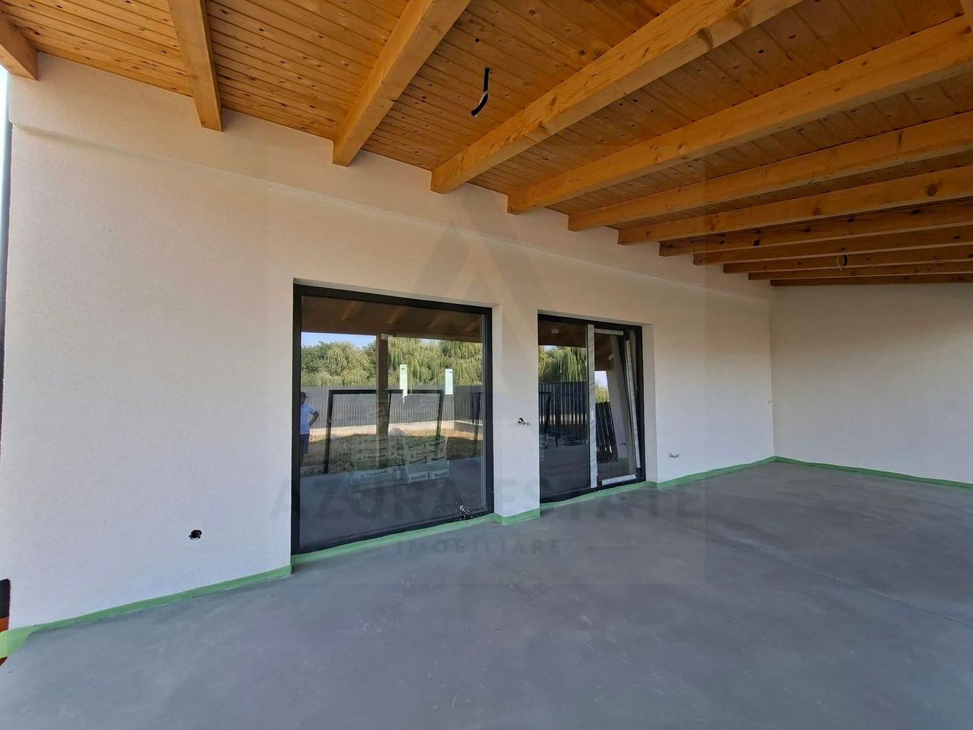 Casa 4 camere 2 bai terasa acoperita si teren 334 mp in Sura Mare - foto 4
