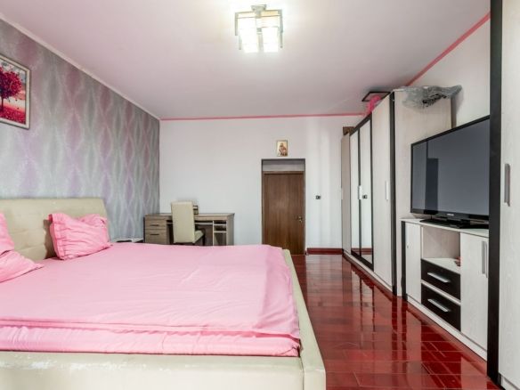 PRET NOU! Casa 6 camere - teren 558 mp - Centrul Aradului - COMISION 0 - foto 2