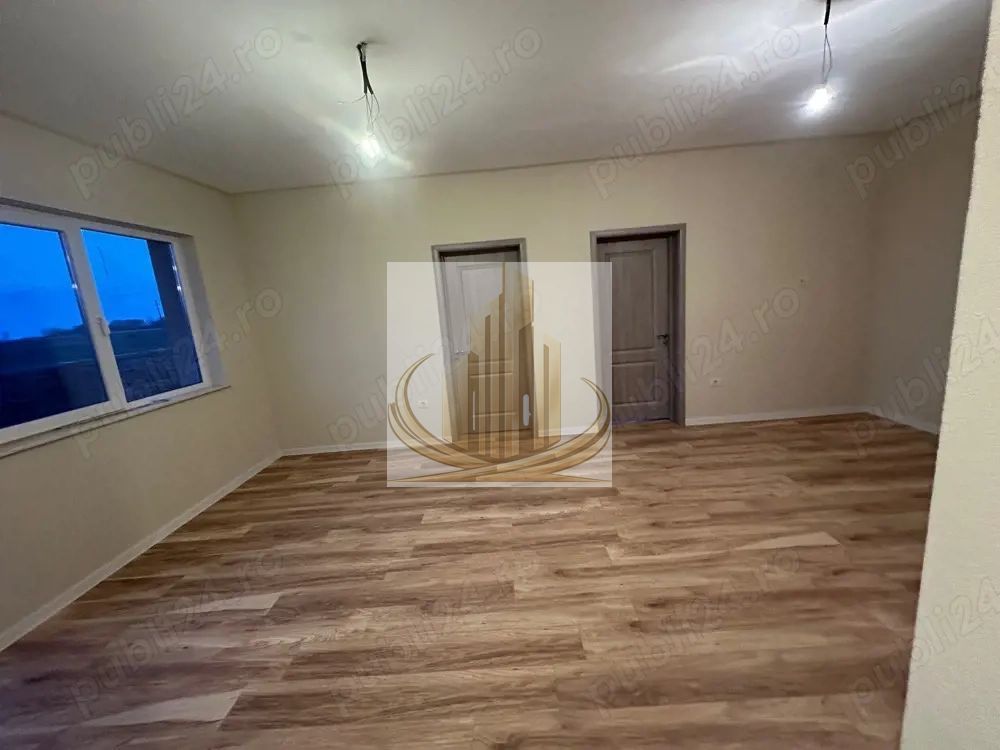 Vânzare jumătate de duplex în Ghiroda - Imagine principala