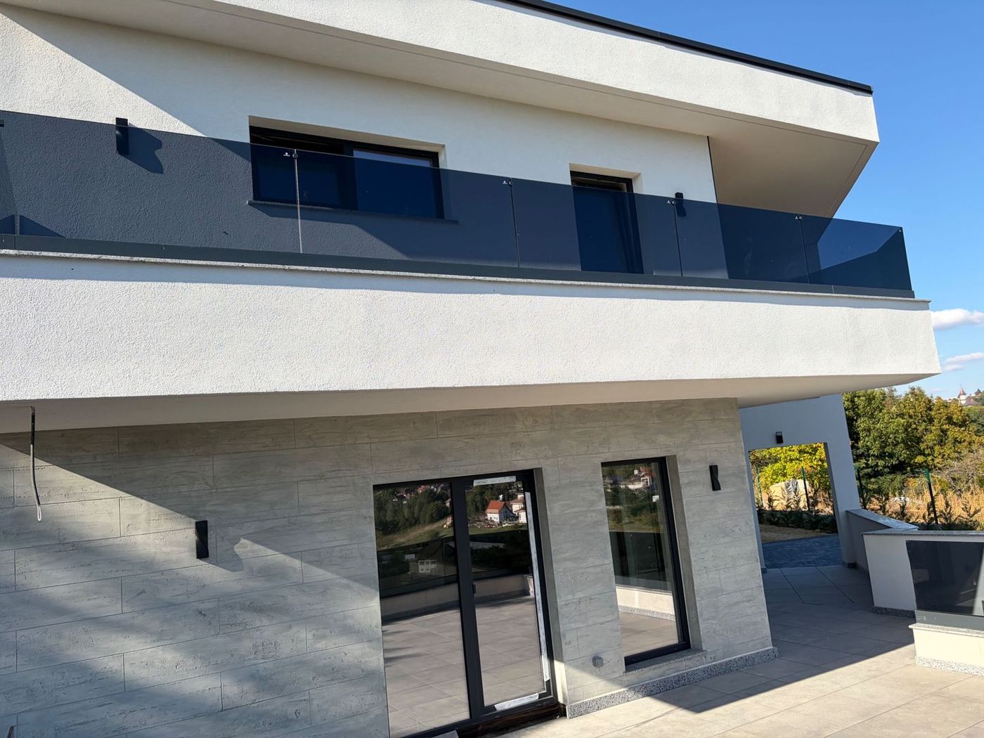 Casa individuala 4 camere, 3 bai, S+P+ET,  garaj, terasa - foto 7