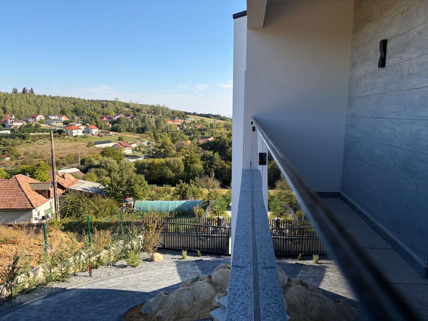 Casa individuala 4 camere, 3 bai, S+P+ET,  garaj, terasa - foto 8