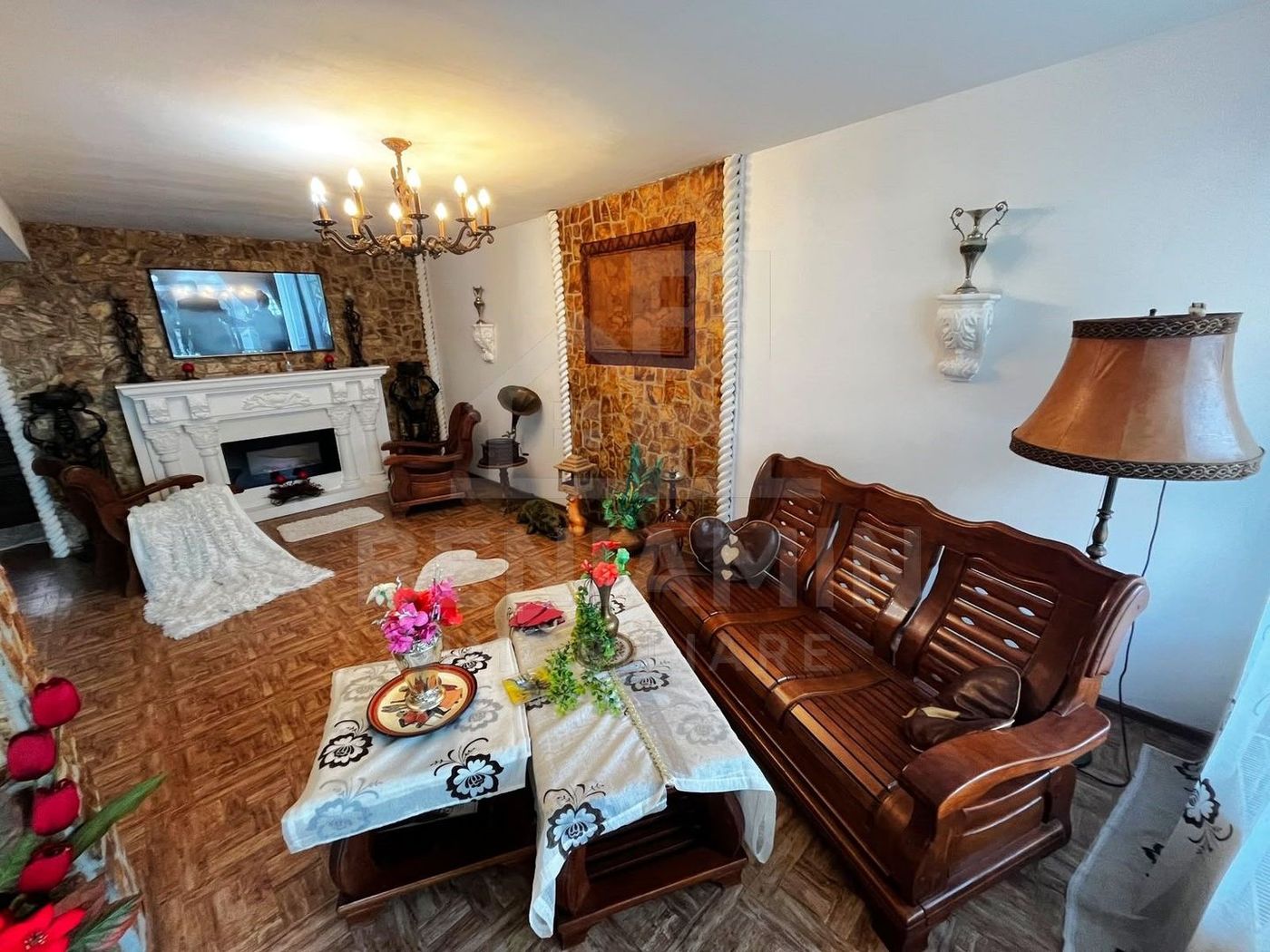 Casa Deosebita 3Camere 3Bai 1460mp Teren Garaj Piscina Bariera Valcii - foto 3