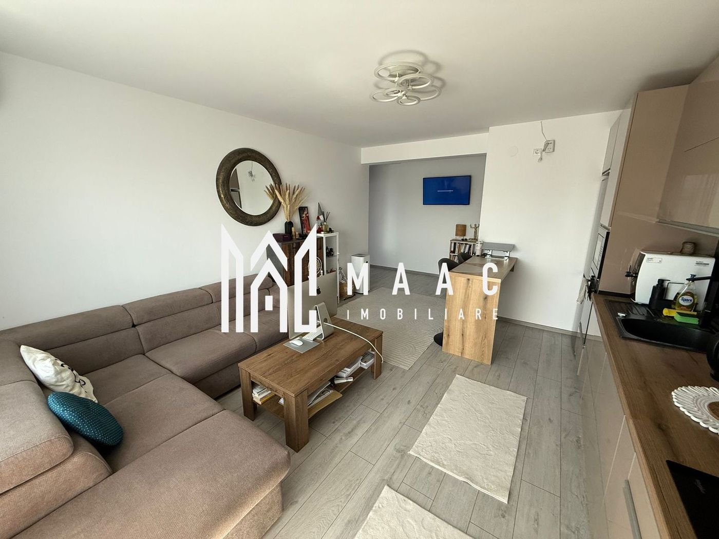 Apartament 2 camere de vânzare | Șelimbăr | pod | 2 parcări - Imagine principala