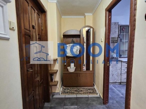 Apartament 2 camere | Centrala Proprie | Zona Nord | Etaj 3 - foto 2