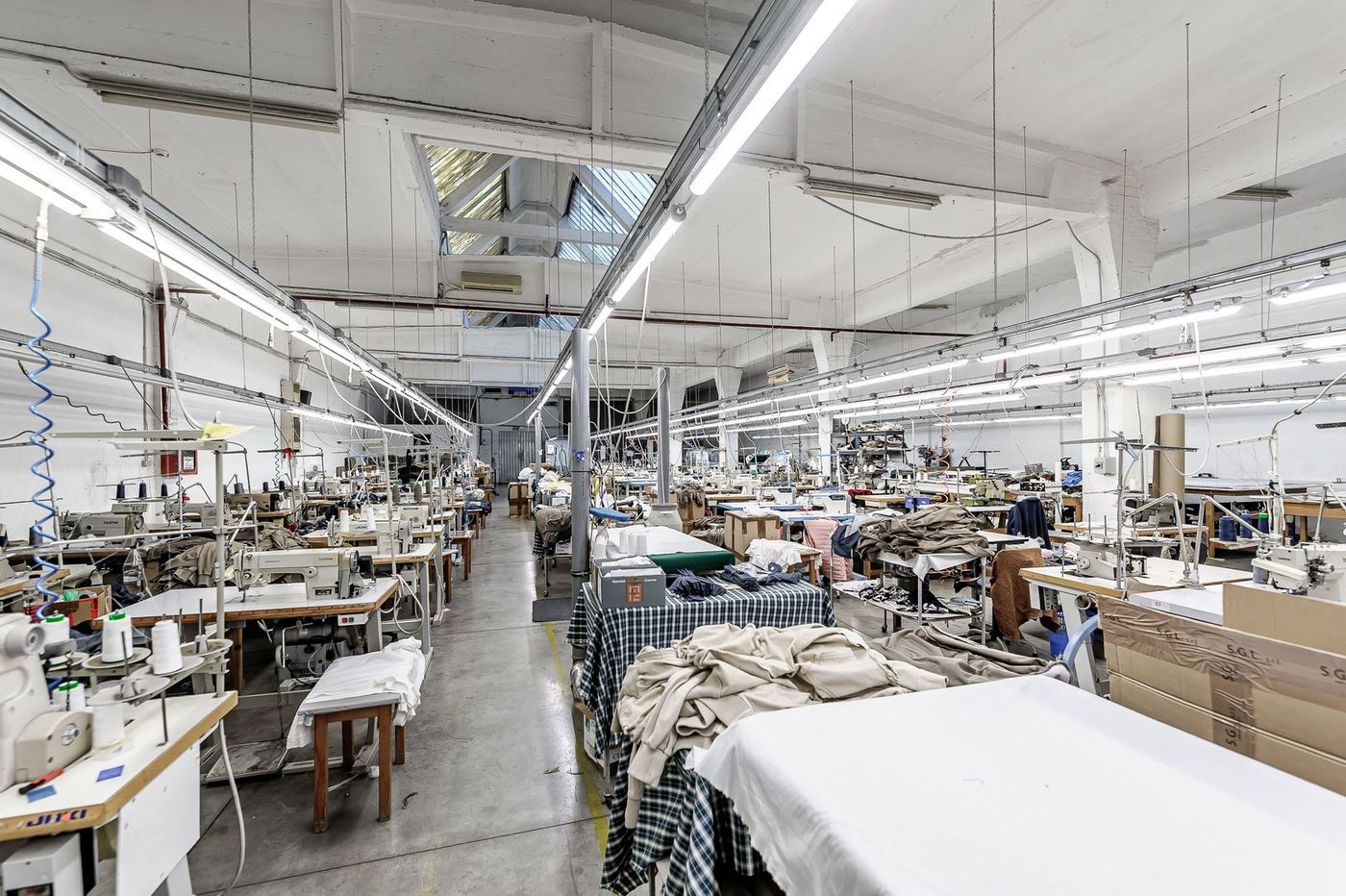Hală industrială în suprafață de 675 mp - foto 2