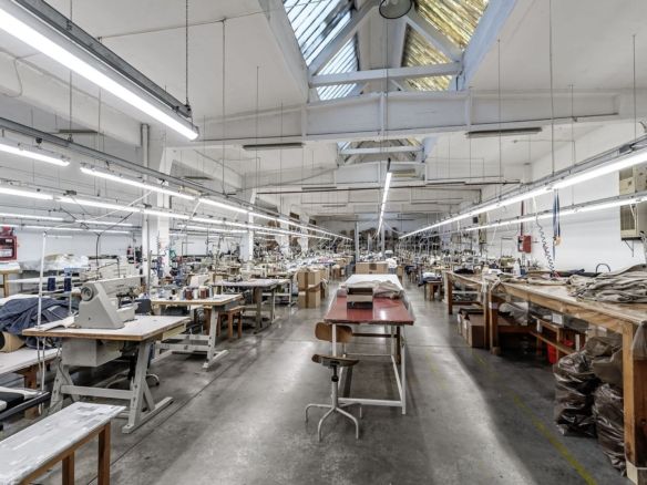 Hală industrială în suprafață de 675 mp - foto 3