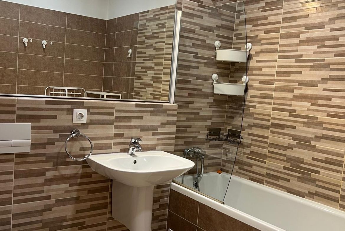 Apartament 3 camere de lux, 84 mp, complex Laguna Residence - foto 7