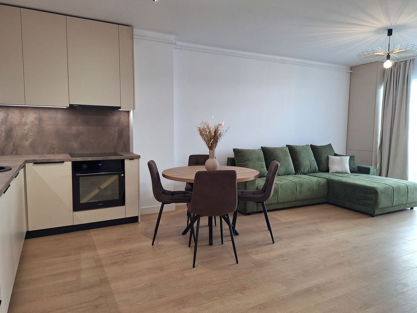 Apartament modern I 2 camere I Ansamblul Eroilor I Floresti - Imagine principala