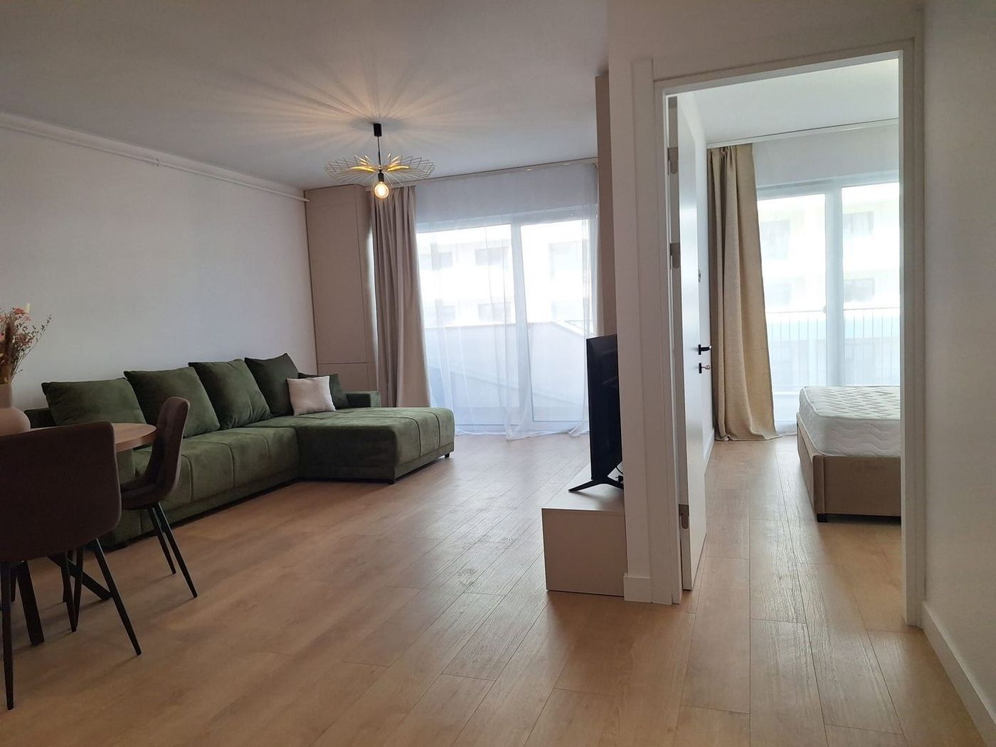 Apartament modern I 2 camere I Ansamblul Eroilor I Floresti - foto 3