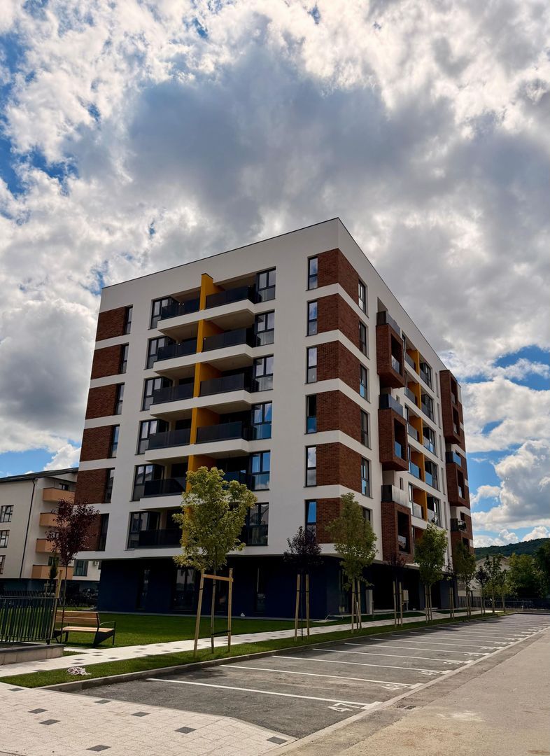 Apartament semifinisat 4 camere I Strada Tineretului I Floresti - Imagine principala