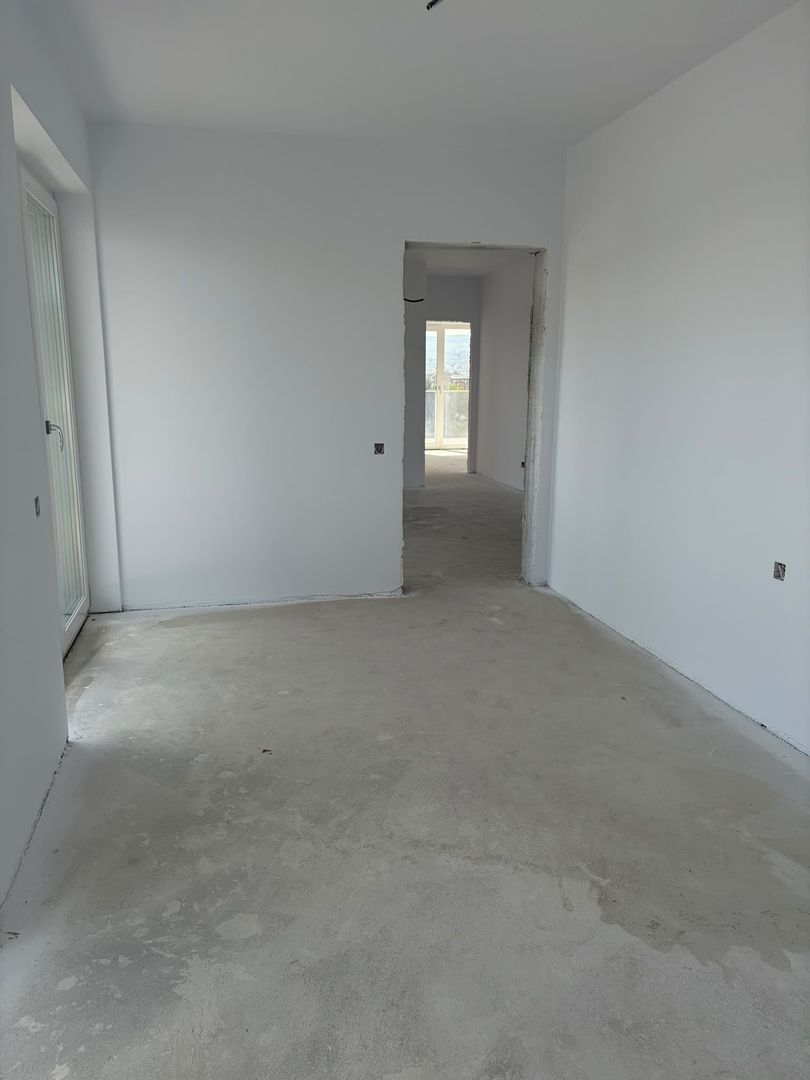 Apartament decomandat | 3 camere | 2 bai | 2 terase | parcare | Junior - Imagine principala