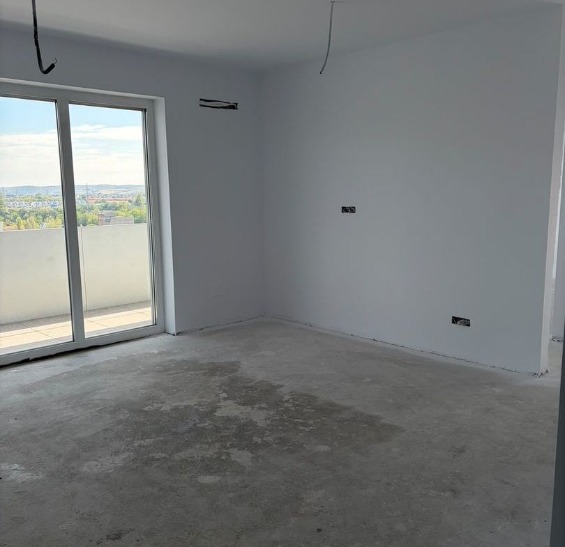 Apartament decomandat | 3 camere | 2 bai | 2 terase | parcare | Junior - foto 3