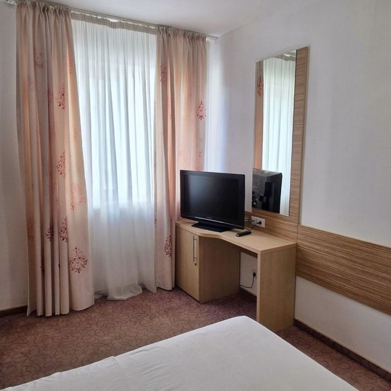 Apartament 2 camere de închiriat – Vitan Rin Grand Hotel 38 mp - Imagine principala