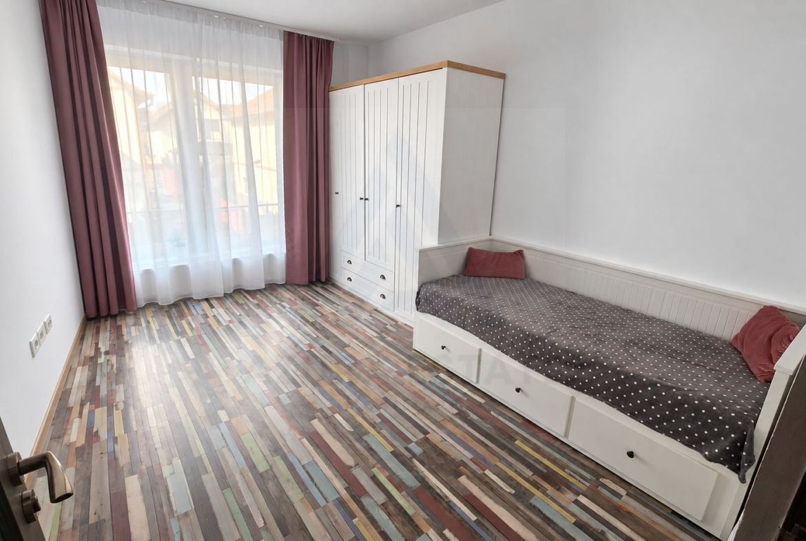 Apartament 3 camere 70 mp utili etaj 1 cu 2 locuri parcare pe D Renard - foto 4