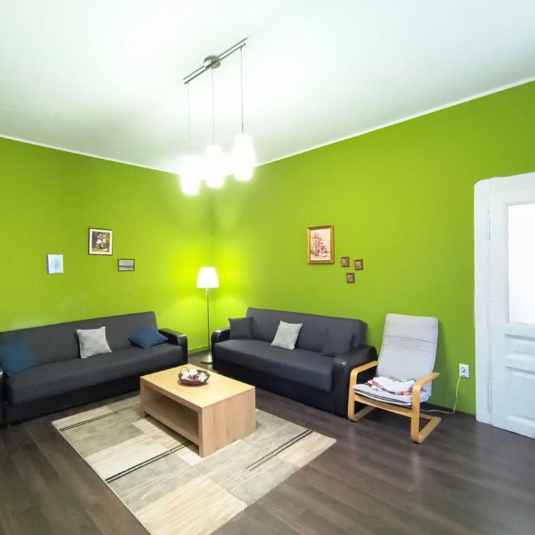 Apartament central, 2 camere, centrala gaz. 390 E/lună. Comision 0 - Imagine principala