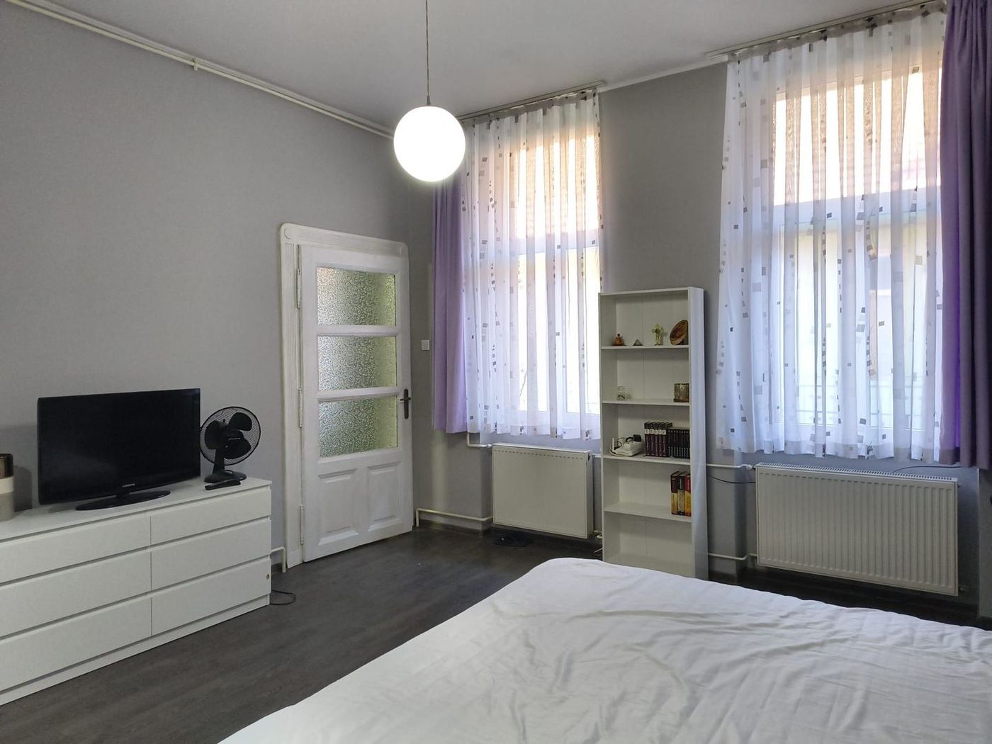 Apartament central, 2 camere, centrala gaz. 390 E/lună. Comision 0 - foto 5