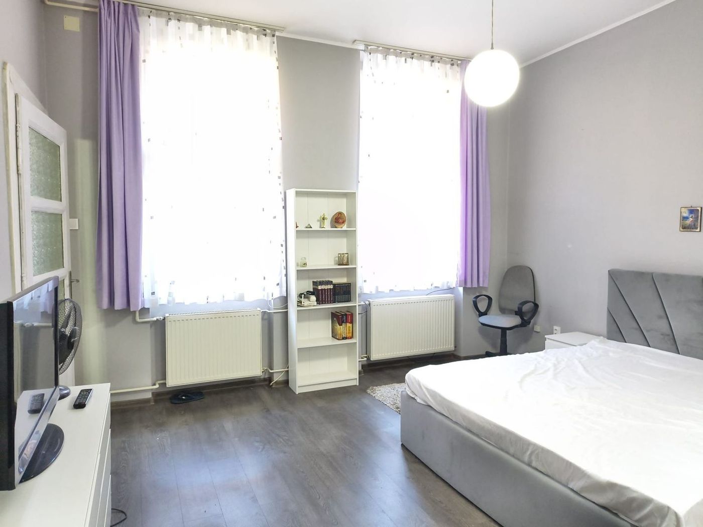 Apartament central, 2 camere, centrala gaz. 390 E/lună. Comision 0 - foto 6