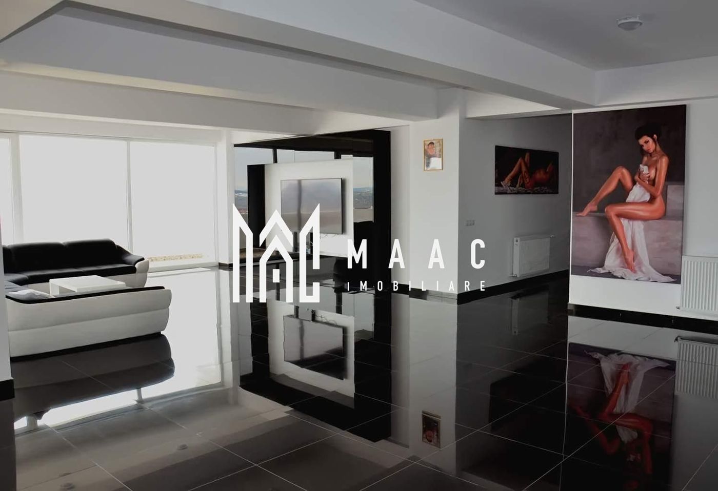 Penthouse 3 camere de închiriat | Șelimbăr | 244 mp - Imagine principala