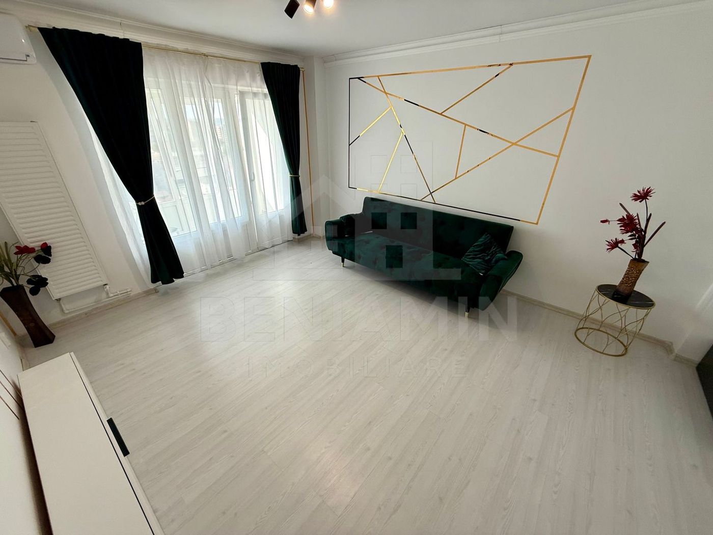 2 decomandate - centrala proprie - AC - mobilat - utilat - Rovine - Imagine principala