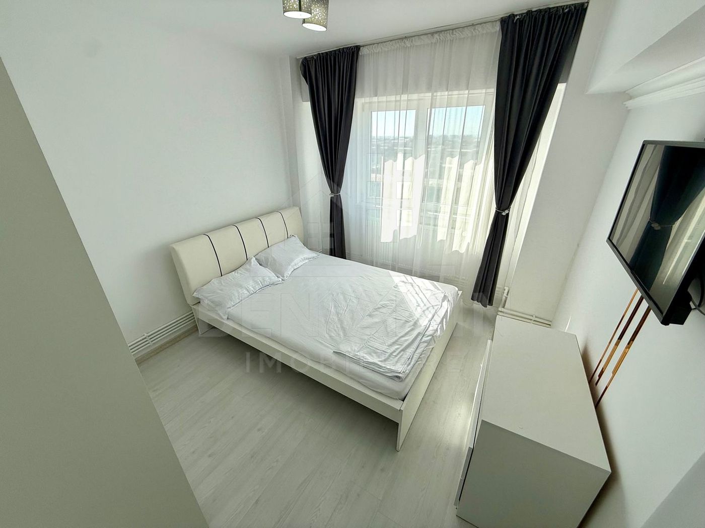 2 decomandate - centrala proprie - AC - mobilat - utilat - Rovine - foto 3
