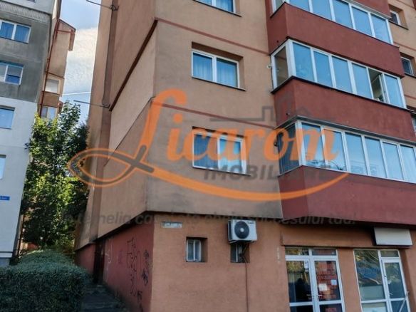 2 camere decomandat,BD Garii,etaj intermediar,pret pornire 103000 E - Imagine principala