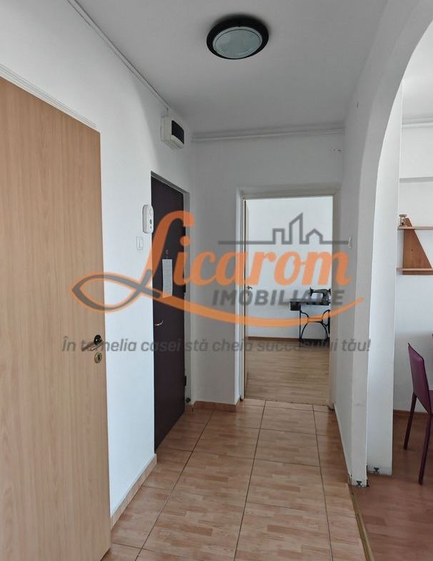 2 camere decomandat,BD Garii,etaj intermediar,pret pornire 103000 E - foto 3