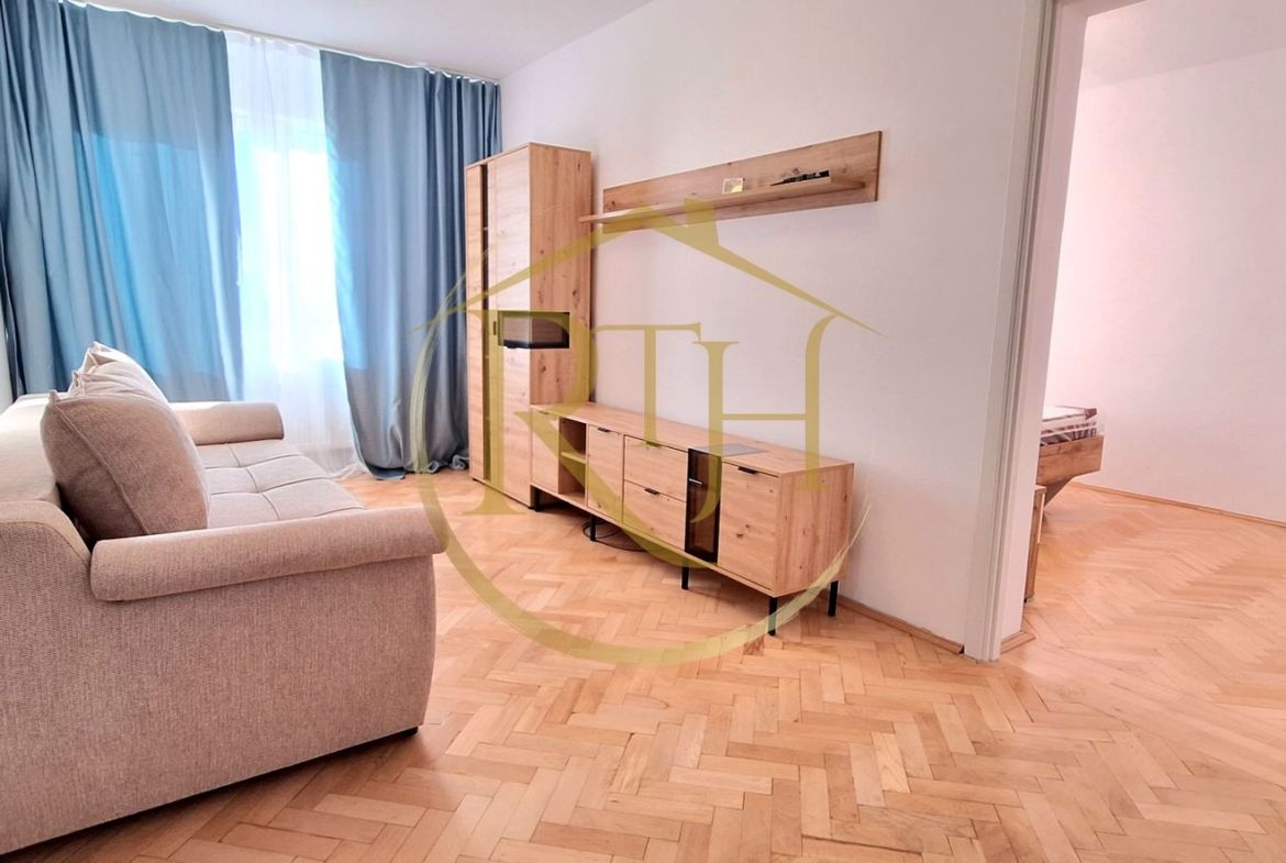 Prima închiriere!Apartament 2 camere, zona Soarelui,str. Cerna, centrala termica - foto 2