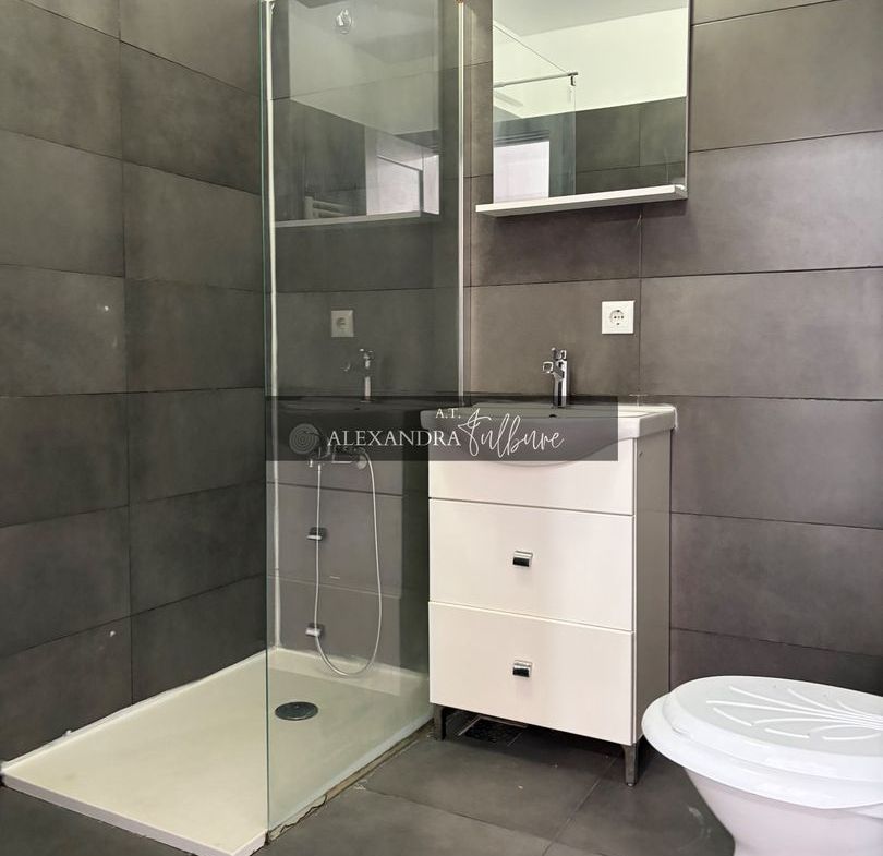 Apartament la cheie | 2 camere | terasa | parcare | Lombului - foto 5