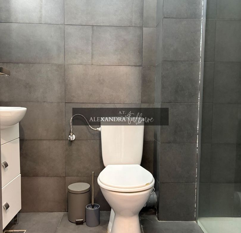 Apartament la cheie | 3 camere | 2 băi | terasa | parcare | Lombului - foto 5