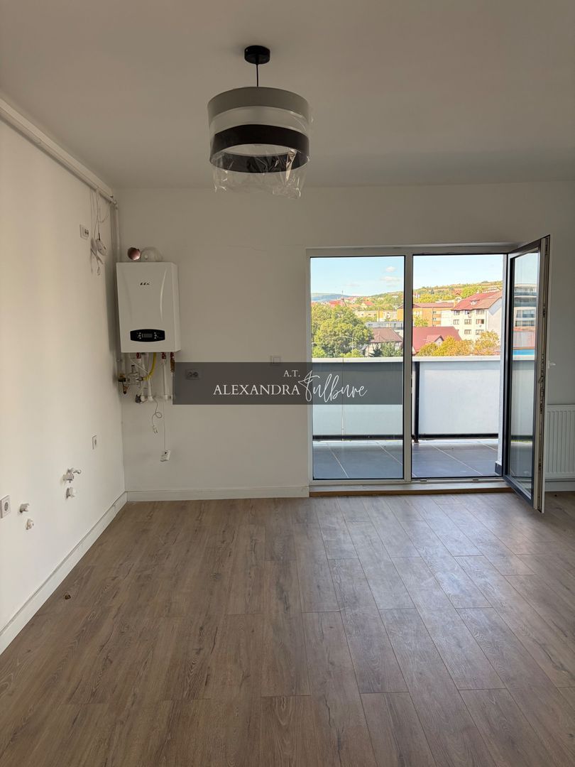 Apartament spatios | 102 mp | 3 dormitoare | parcare | C. Baciului - Imagine principala