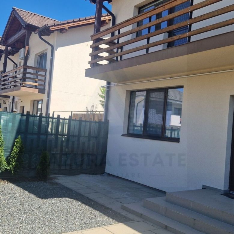 Casa 4 camere 84 mp utili curte privata balcon parcare Zona Triajului - Imagine principala