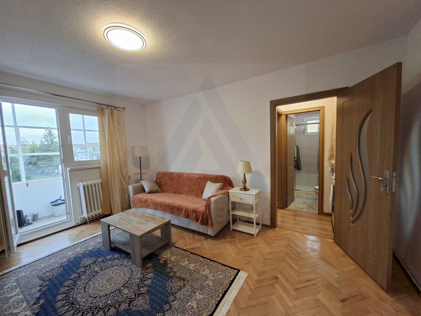 Apartament 3 camere etaj 2 renovat prima inchiriere pe Mihai Viteazul - Imagine principala